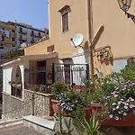 Casa Buscarini بيت للعطل *