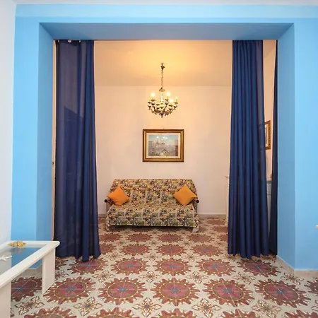 Semesterbostad Casa Buscarini Santa Flavia