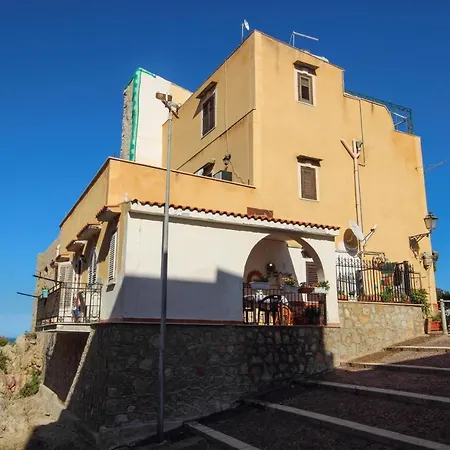 Casa Buscarini Holiday home Santa Flavia