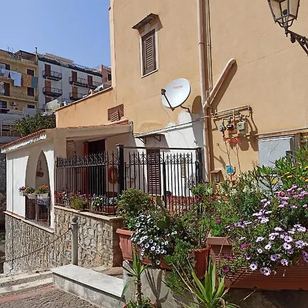 Casa Buscarini Semesterbostad *